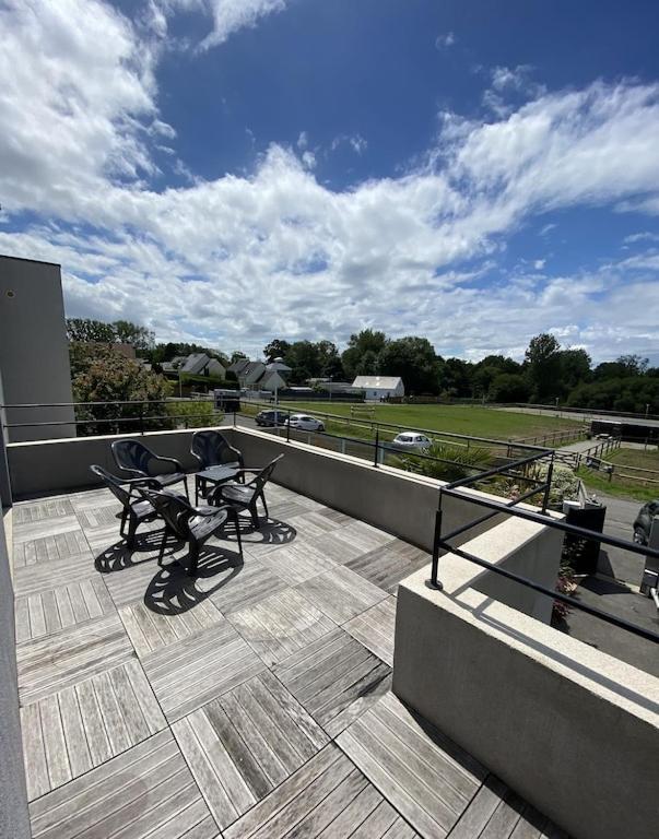 Maison Moderne Avec Piscine Chauffee Dans La Baie Du Mont St Michel 200M2 Yquelon Экстерьер фото